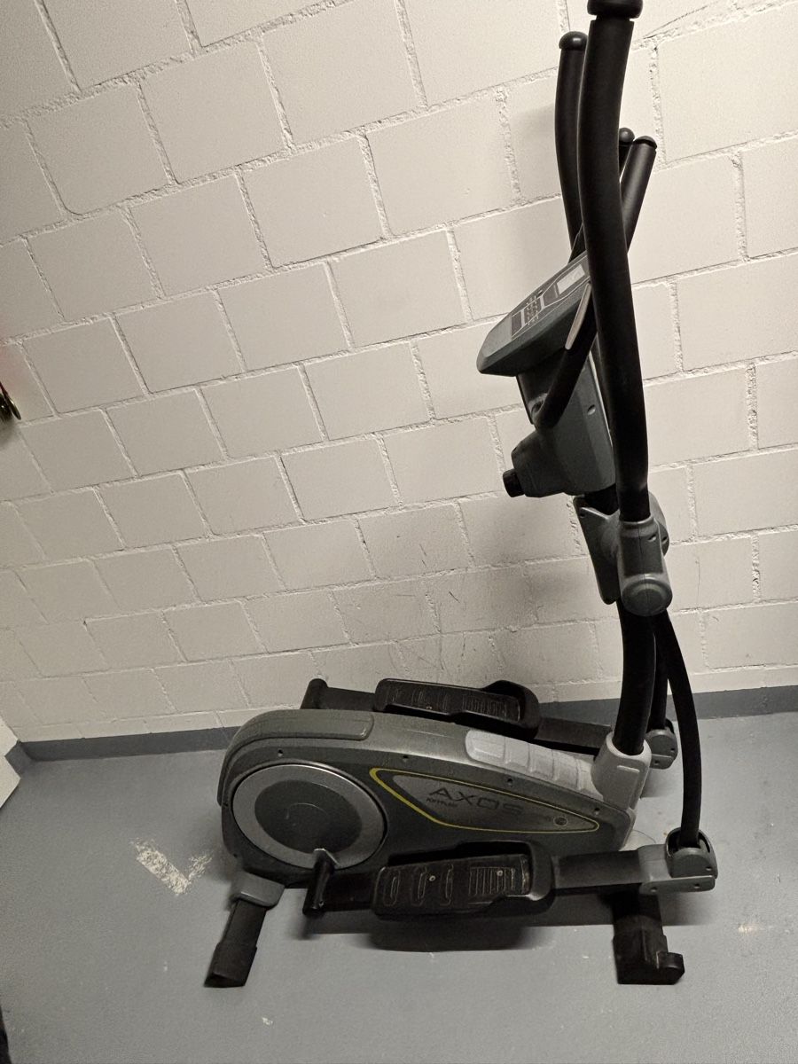 Kettler Hometrainer: Axos Elliptical Trainer - Home Gym Cardio – Usato da Basel venduto da pp5_dg76