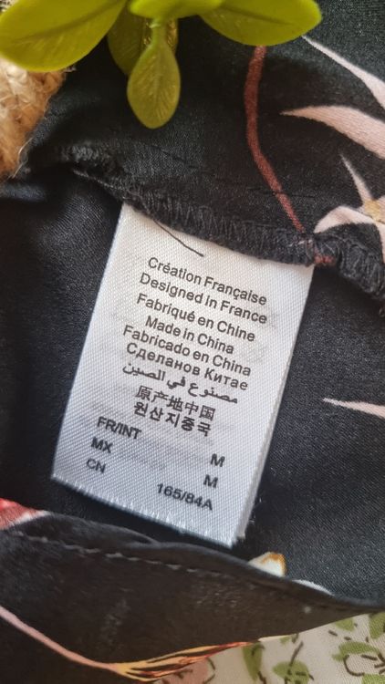 Caraco Etam noir à motif floral, taille M, bon état (Gebraucht) in ...