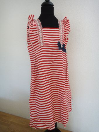 Kleid neu mit Spitze, Grösse 12 Jahre