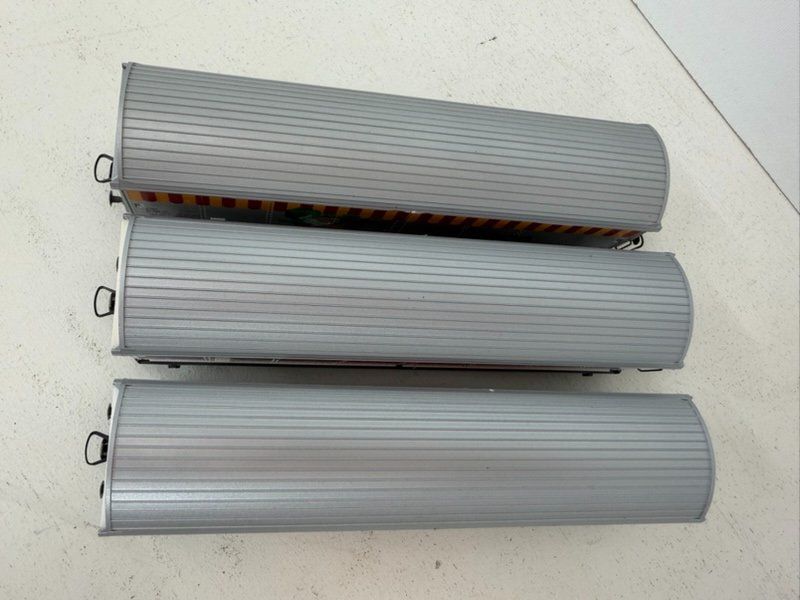 Roco Modelleisenbahnen: Spur H0 Roco 3 er Set SBB Schiebewandwagen – Gebraucht aus Büsserach von ModellbahnDepot 7