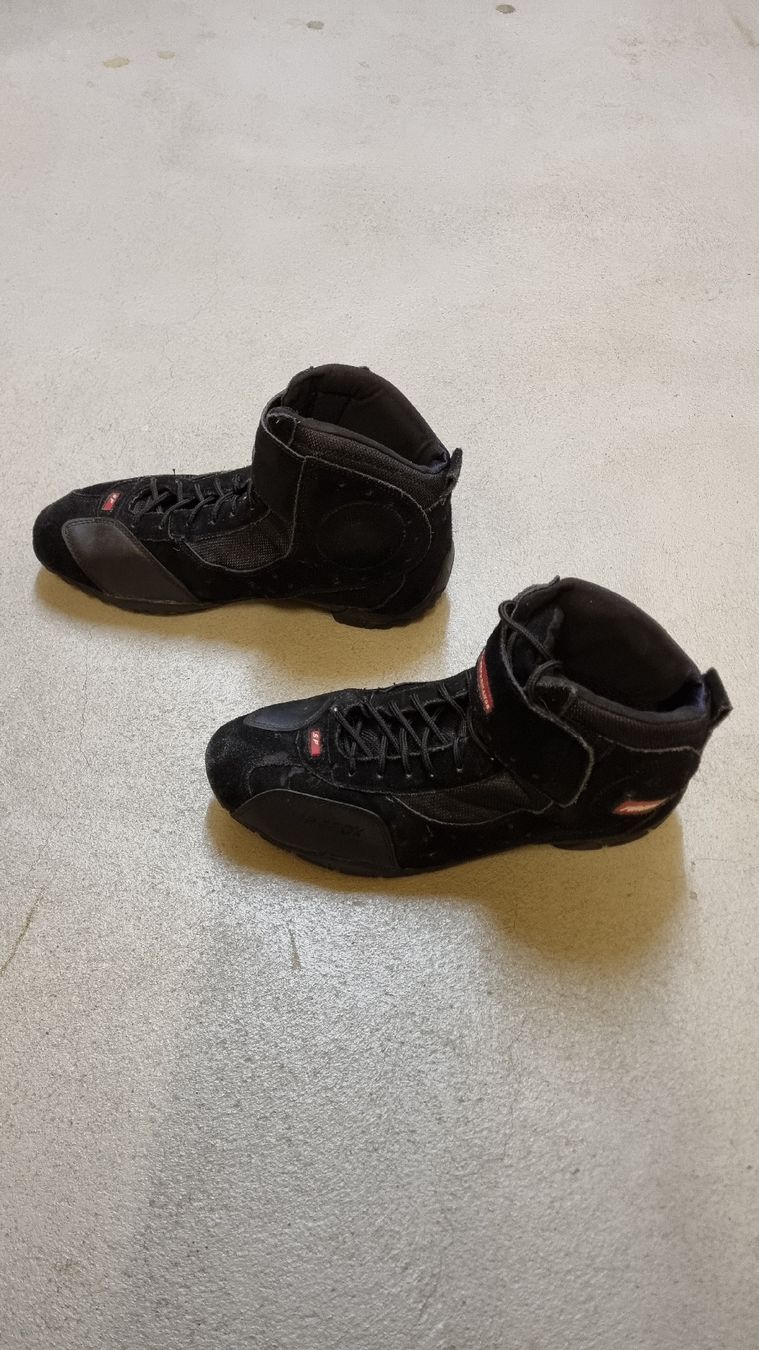 Scarpe da uomo: Halbhohe Sommer Motorrad Schuhe – Usato da Villmergen venduto da schluessel65 2