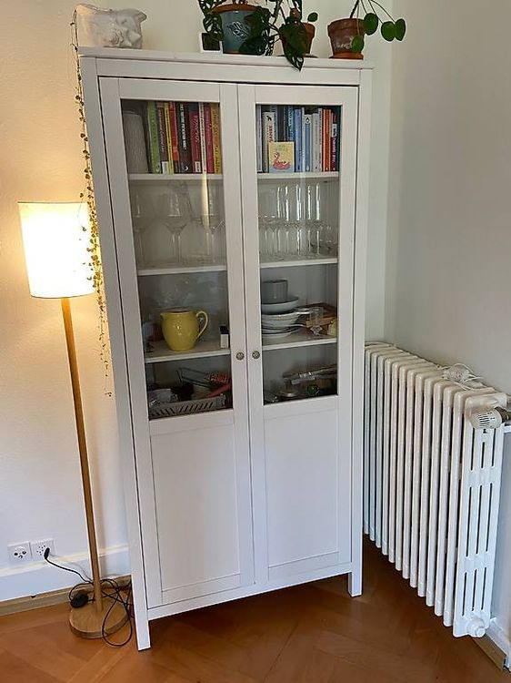 Elegantes Ikea Hemnes Vitrine Schmal Bilder