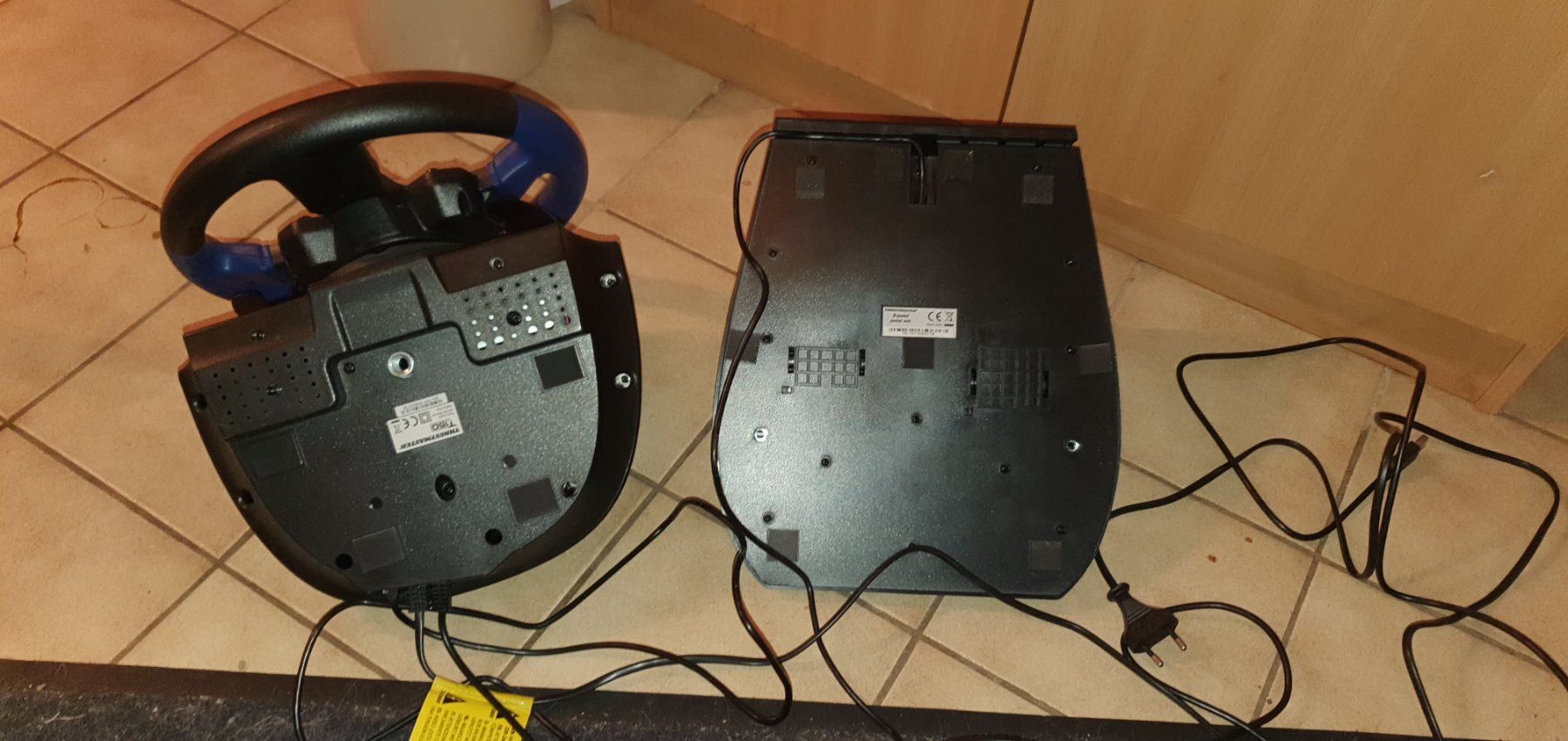 Thrustmaster Manettes: Thrustmaster T150 Force Feedback – Neuf avec emballage d'origine à Liebistorf par Mal-22izu 4
