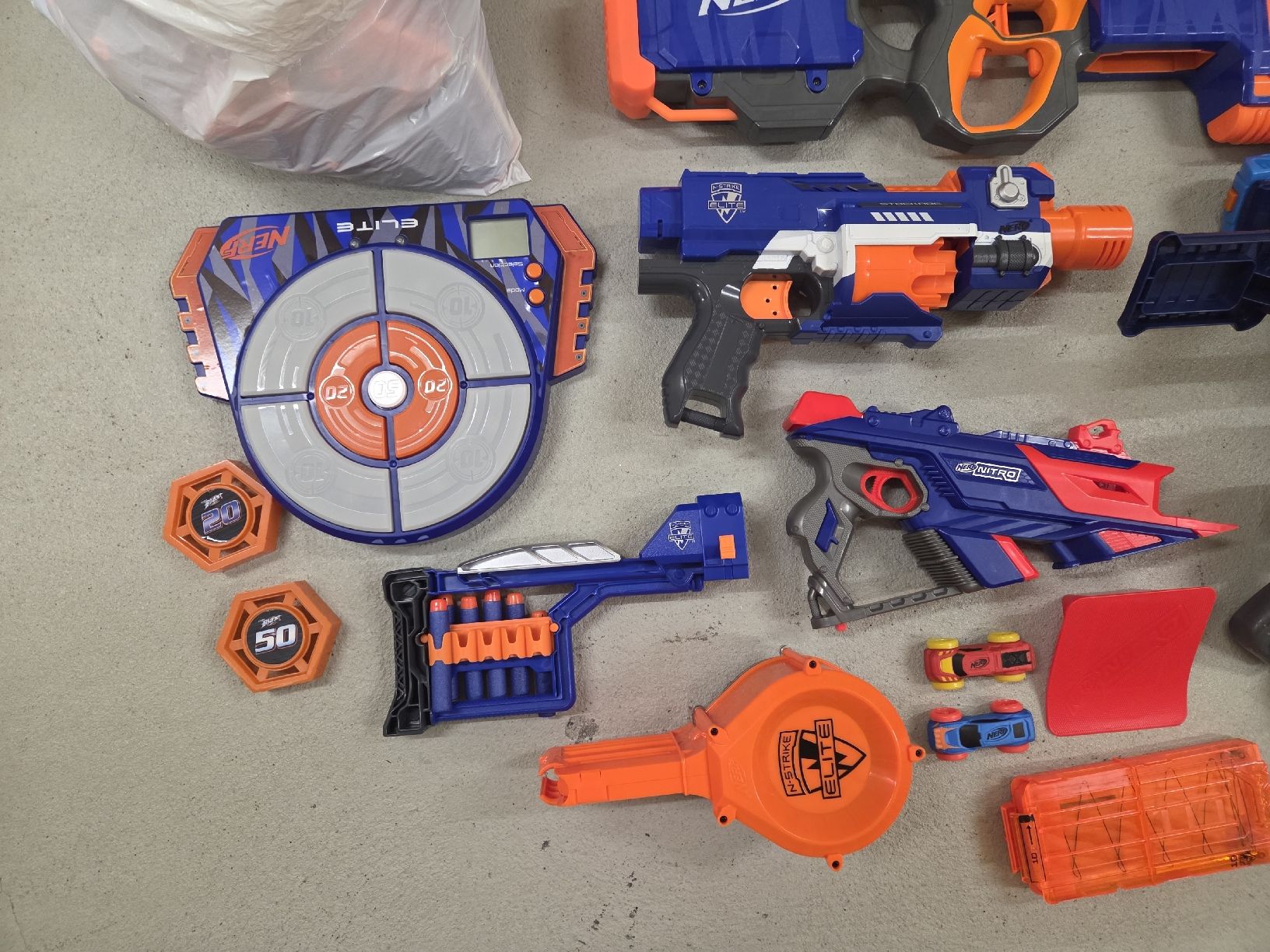 Nerf Spielzeuge: Nerf Guns – Gebraucht aus Thalwil von micblue 2