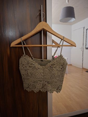 Häkel-Bustier / Crop Top – Grünbraun / Taupe – Gr. M