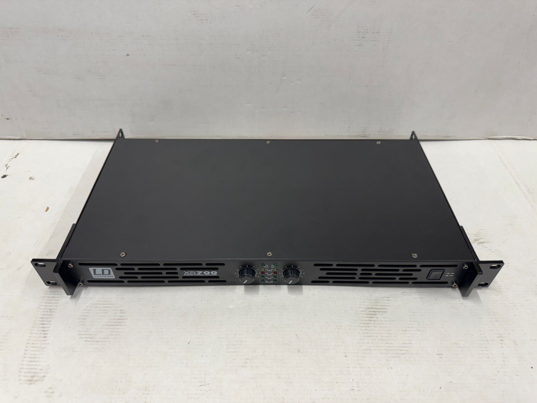 LD Systems Amplificatori: LD Systems Endstufe XS 700 (A317) – Nuovo (secondo la descrizione) da Däniken SO venduto da Profog1 1