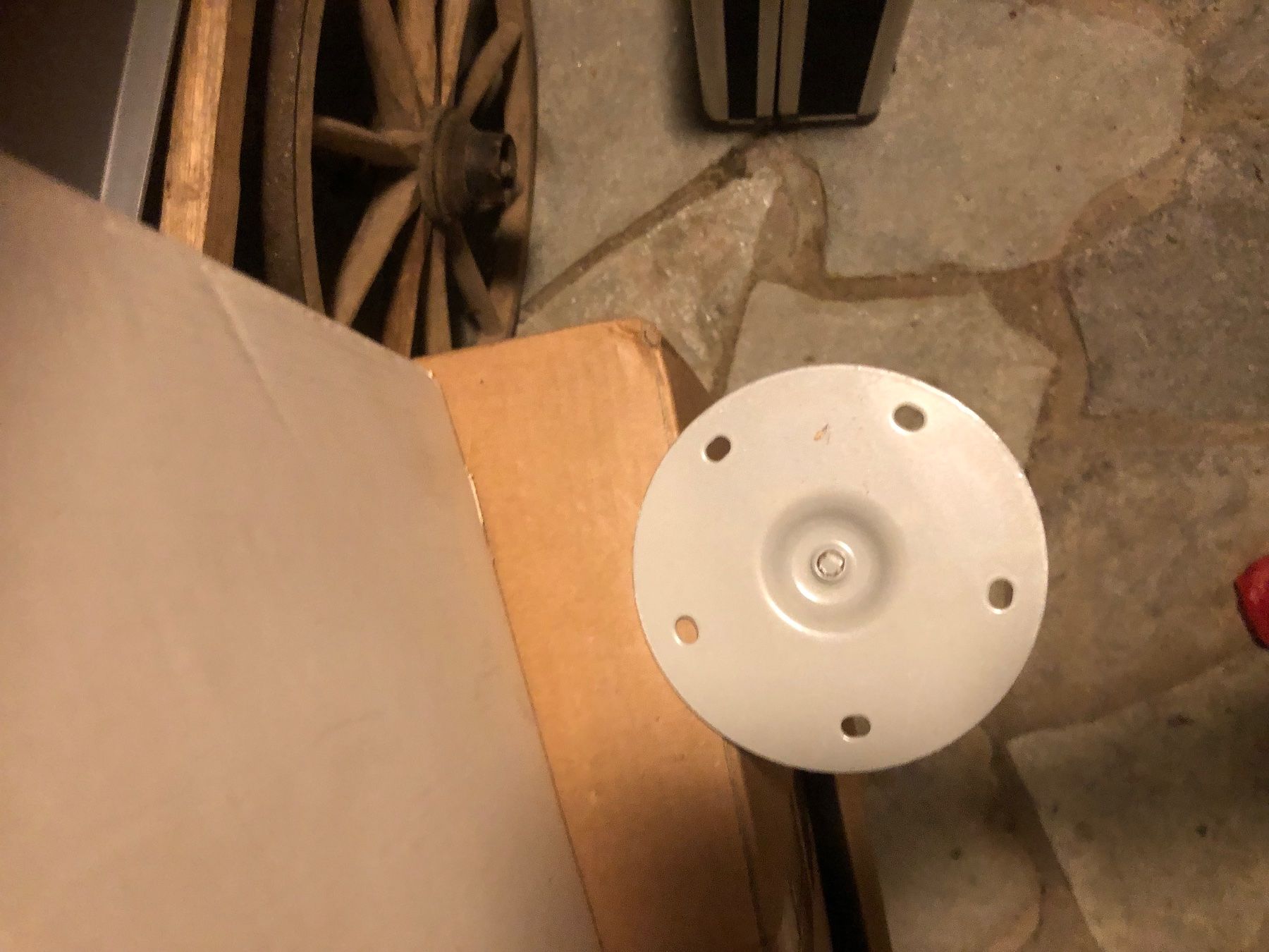 Altri mobili: Pieds de table réglables, gris clair, set de 2 pièces – Usato da Sierre venduto da side8625 2