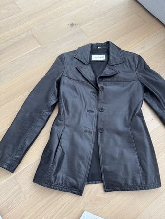 Lederjacke von Leonardo, Grösse 34 