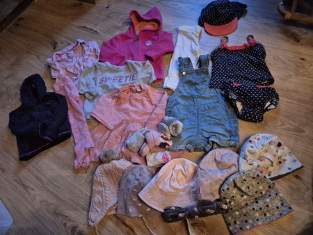 Mädchen Kleiderpaket Grösse 80 und 86 guter Zustand