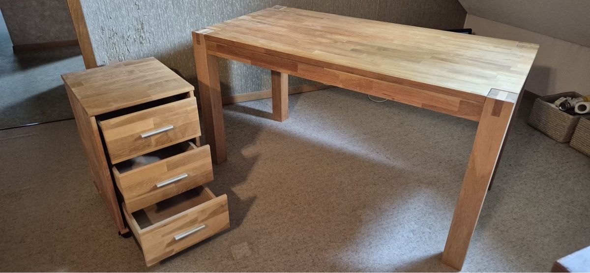 Schreibtische: Bureau – Gebraucht aus Farvagny-le-Grand von AB_1993