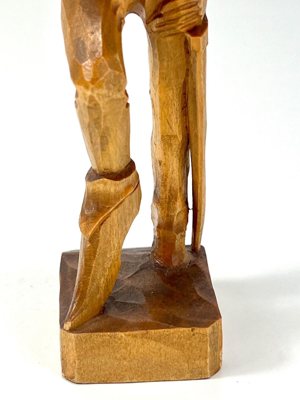 Figuren: MEPHISTOPHELES Holzfigur handgeschnitzt Monogramm ML – Gebraucht aus Zürich von Arche_Brockenhaus 4