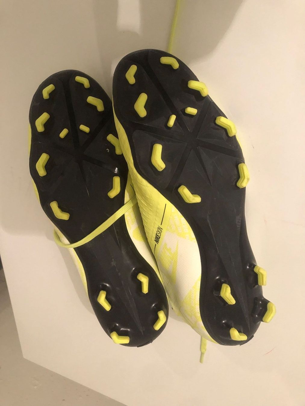 Scarpe da uomo: Fusball schuhe – Usato da Zug venduto da uri_z6fm 2