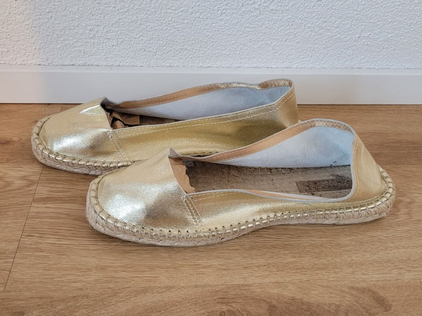 Scarpe da donna: Espadrilles dorées Pare Gabia / Goldene Espadrilles – Usato da Zürich venduto da gag_wg7n 1