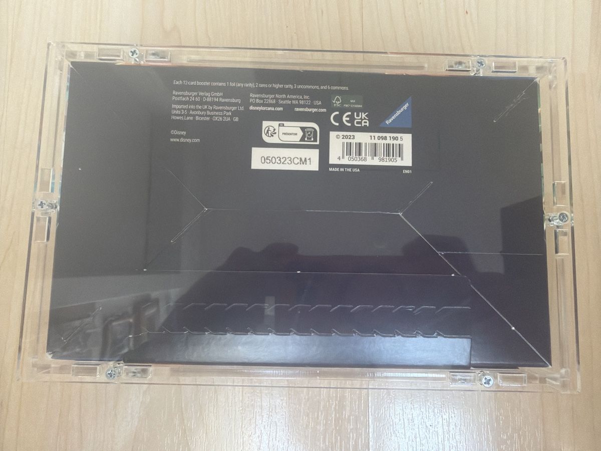 Disney Carte collezionabili: Lorcana First Edition First Print Display Englisch with Case – Nuovo e nell'imballaggio originale da Hubersdorf venduto da Der_sammel_shop 1