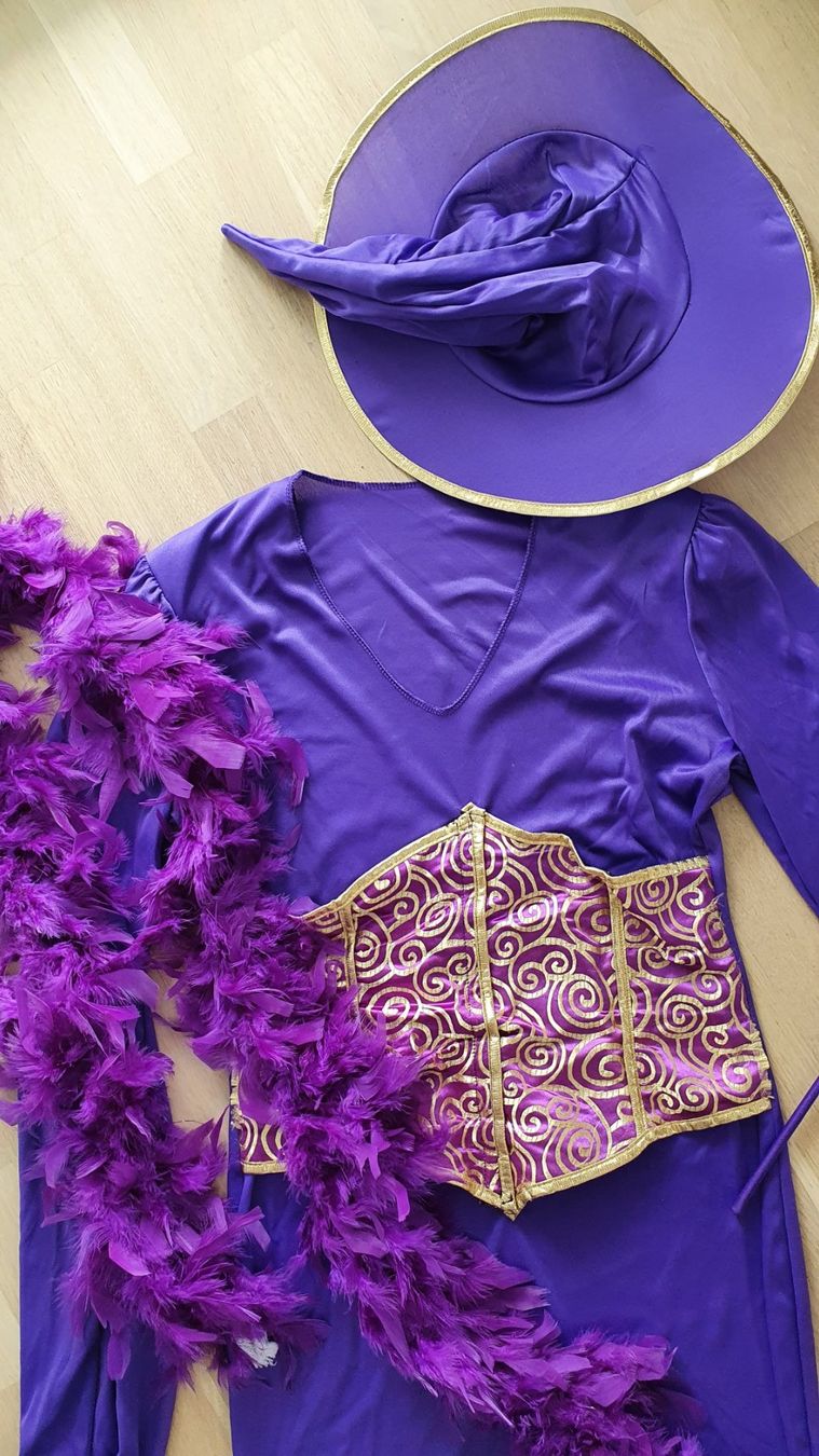 Costumi: Hexenkostüm Gr.38/40 – Usato da Schaffhausen venduto da Madison74 2