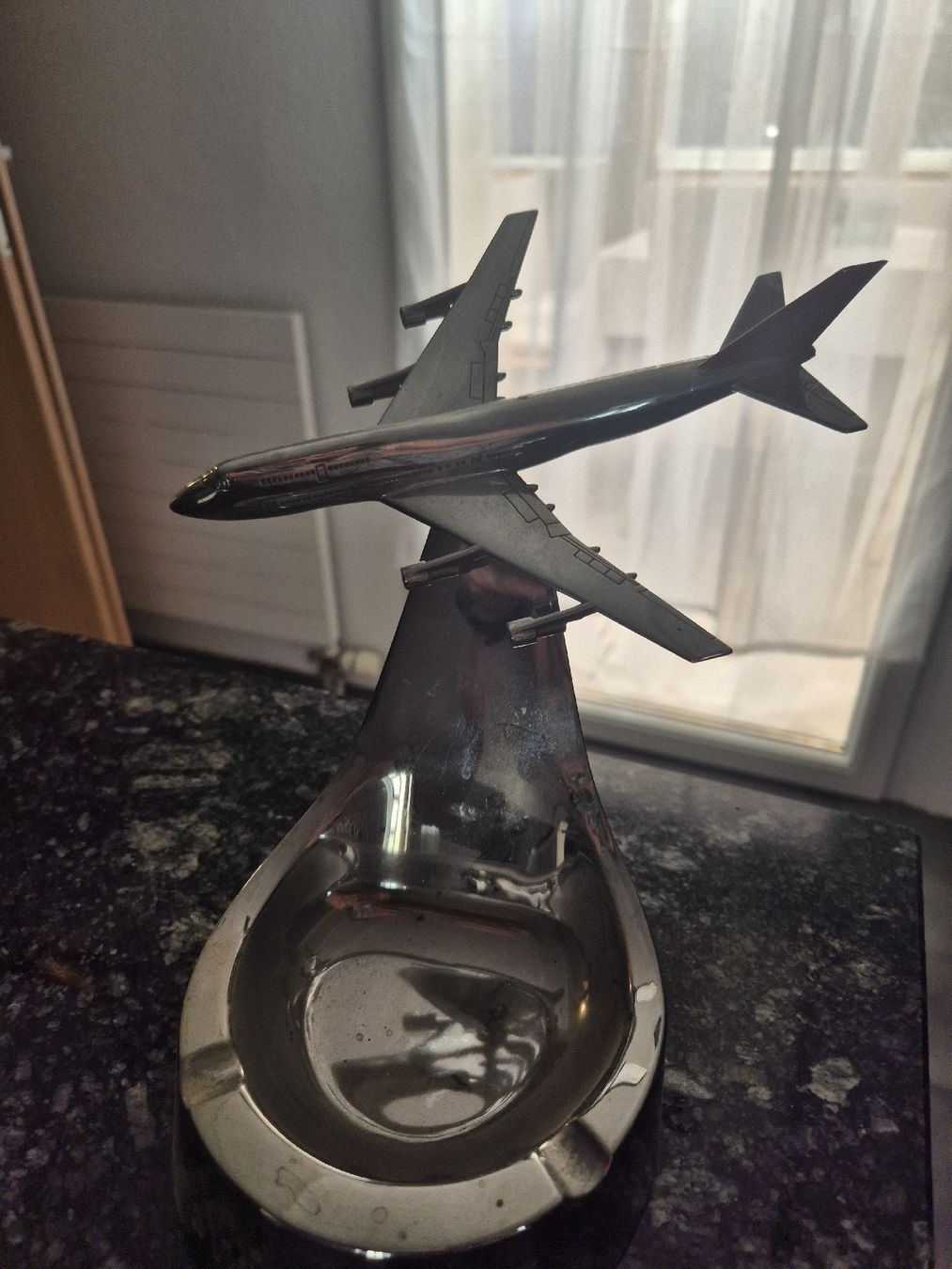Swissair Portacenere: Swissair Aschenbecher  – Usato da Vilters venduto da Fleiflomi