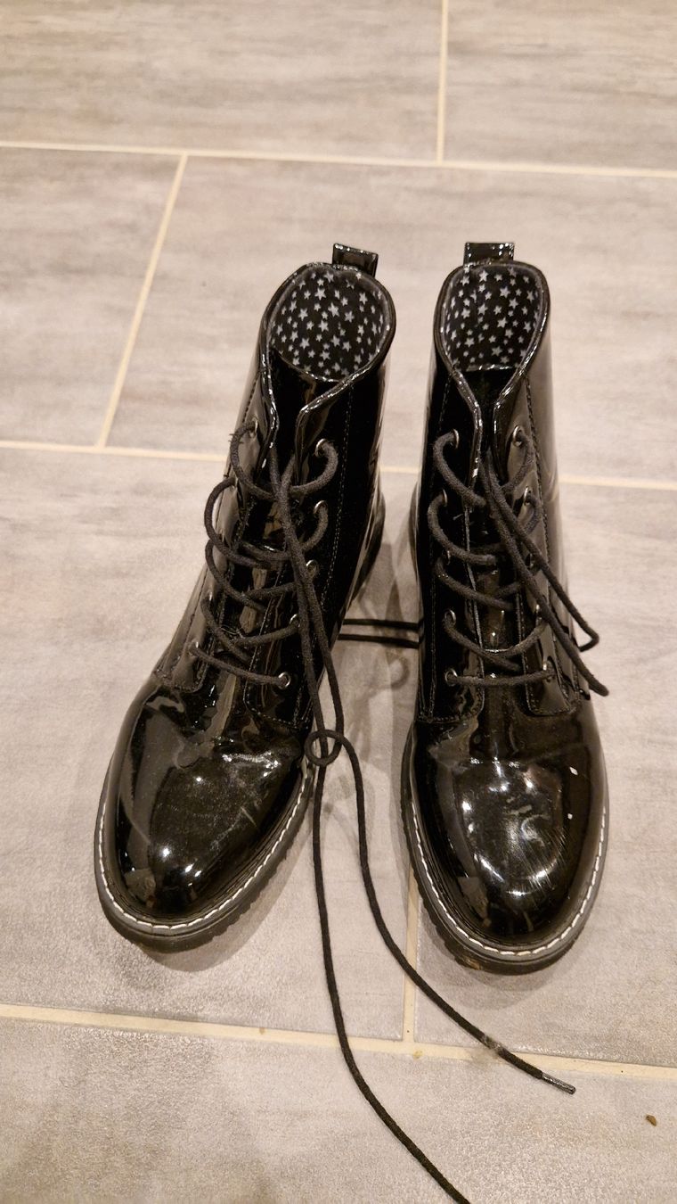 La Redoute Scarpe per ragazze: bottines la redoute Taille 38 – Nuovo (secondo la descrizione) da Tavannes venduto da Ramseier1