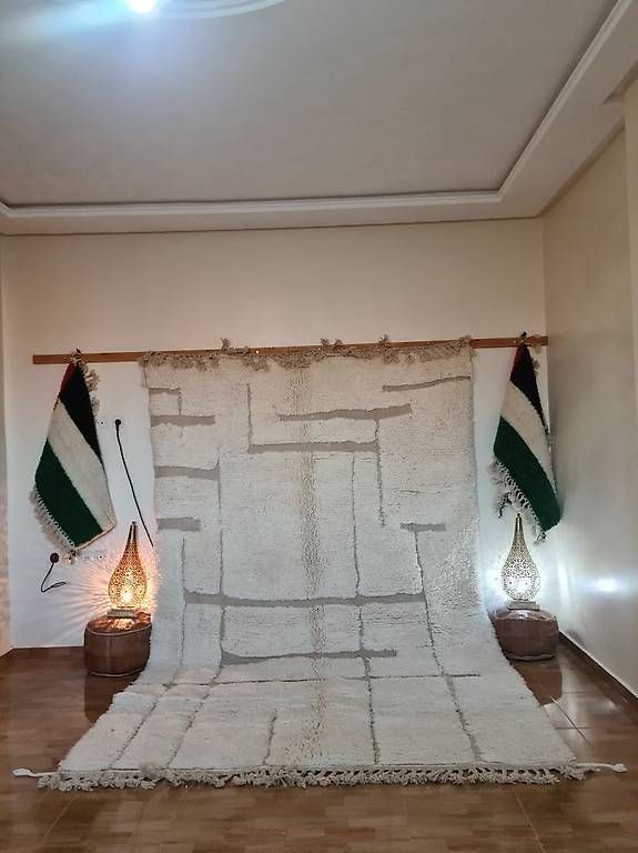Tappeti: Traditional Moroccan Rug  Timeless Berber Craftsmanship – Usato da Crans-Montana venduto da AtlasWoolWorks 3