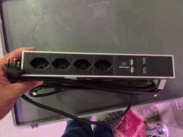 BACHMANN Tischsteckdosenleiste DESK 4x T13, 2x USB 902.5253