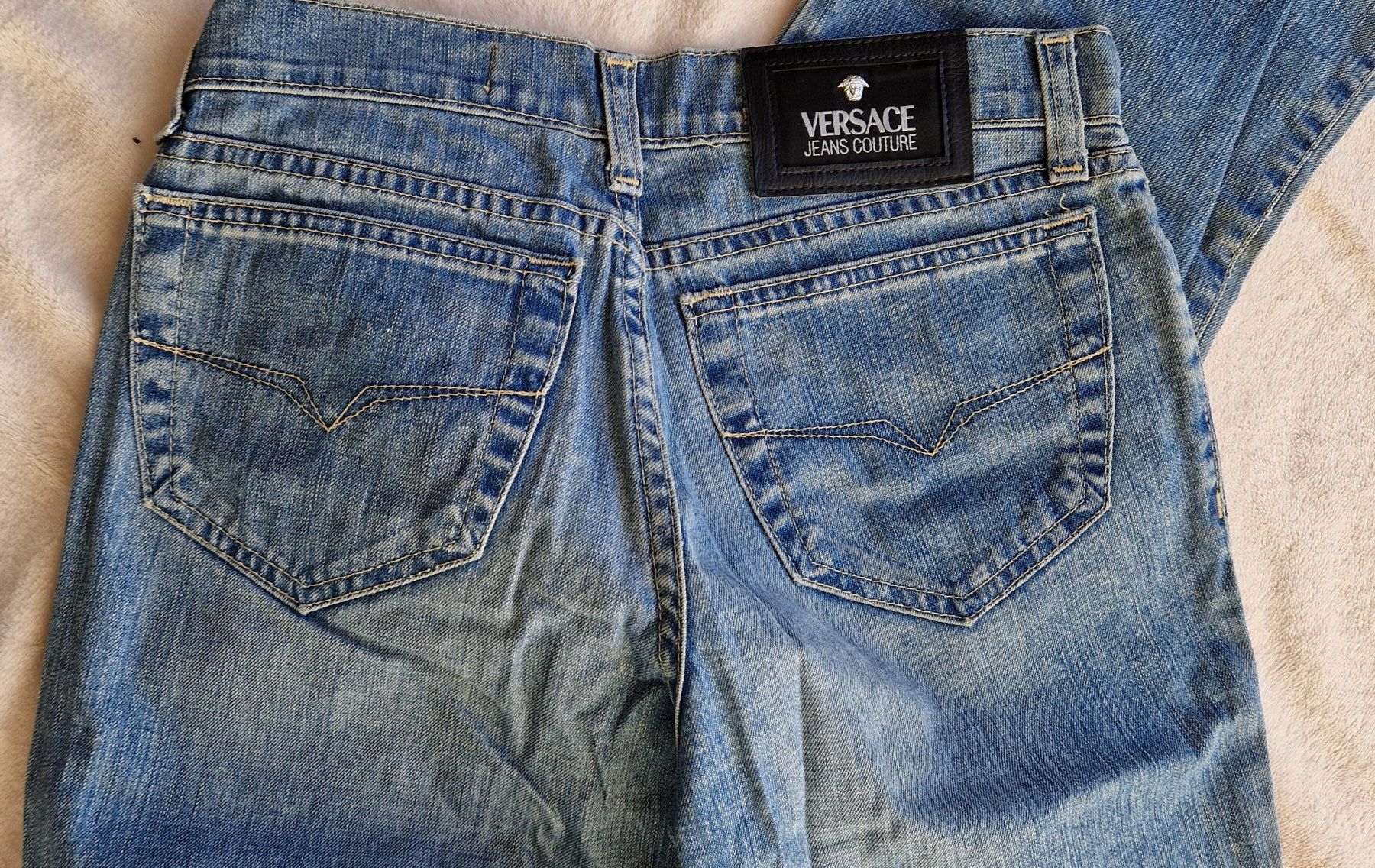 Versace Pantaloni: Jeans Versace 26/40 – Usato da Epalinges venduto da Ozili 3
