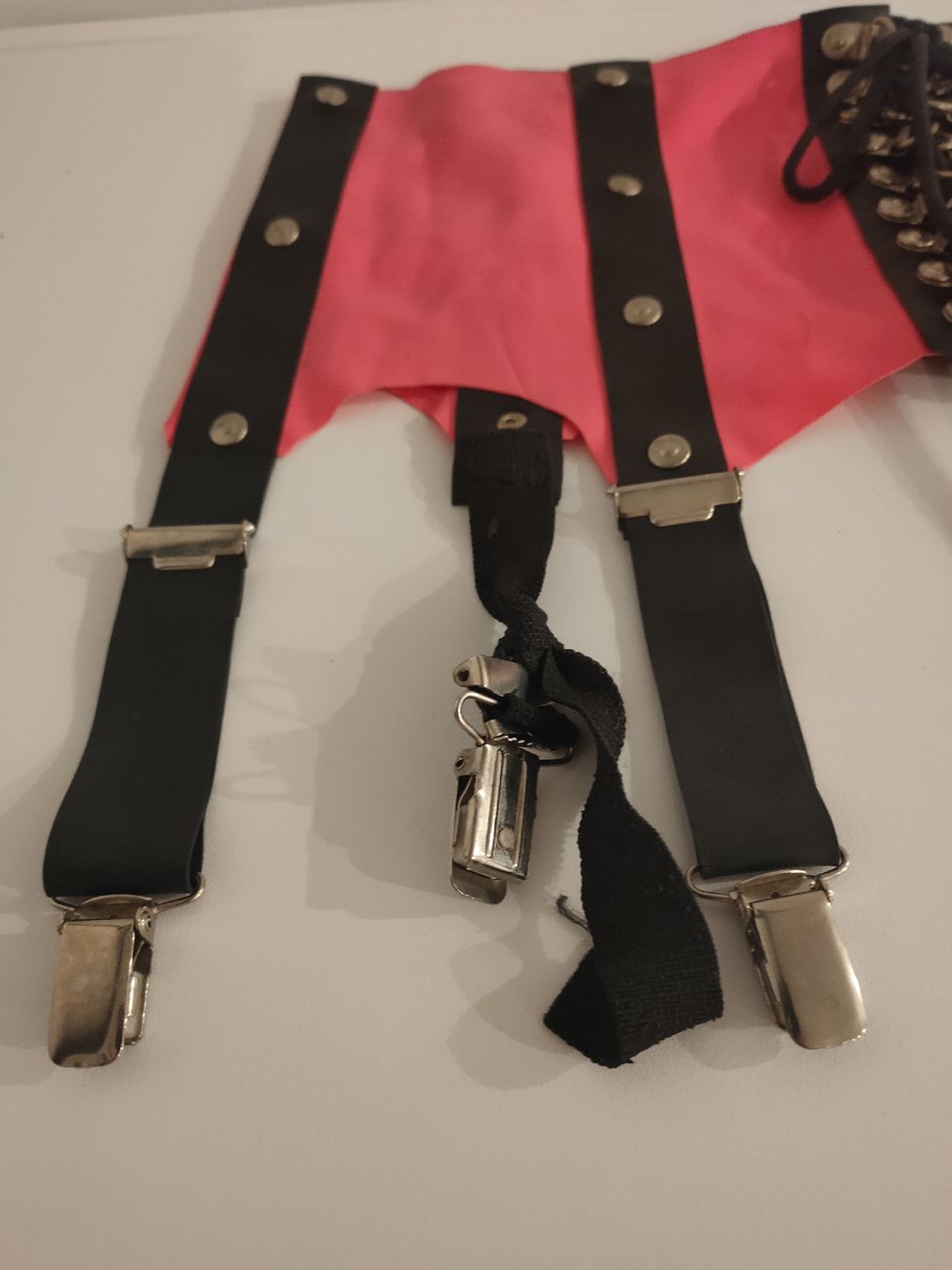 Altra biancheria intima: Pinkes mini Korsett mit Strumpfhalter, Grösse M, – Difettoso da Oberwil b. Büren venduto da 3298Oberwil 1