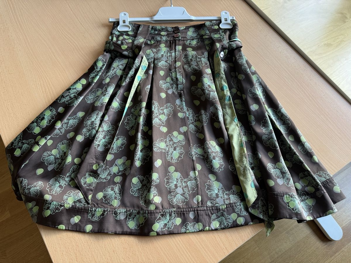 Essentiel Antwerp Röcke: Jupe ESSENTIEL ANTWERP, taille 36, 100% Soie – Neu (gemäss Beschreibung) aus Morges von sandy069 3