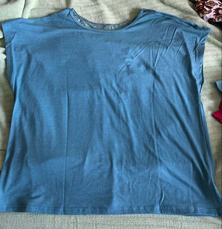 Sehr dekoratives Sommer Shirt
