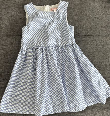 Sommerliches Mädchenkleid mit Pünktchen, Grösse 104
