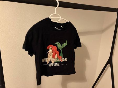 Crop-T-Shirt von Disney x Only, Grösse M