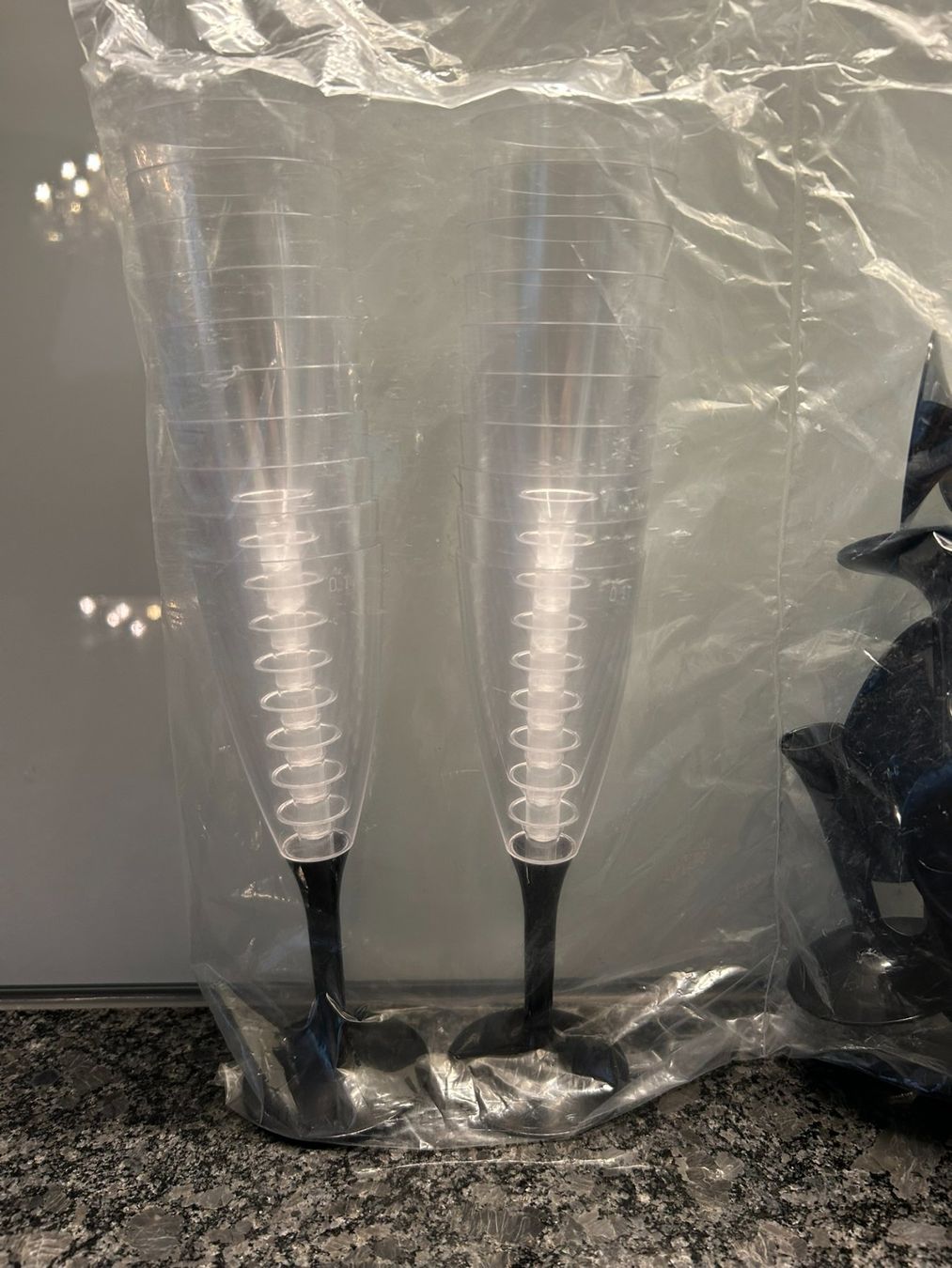 Bicchieri: 20 elegante Wegwerf-Champagnergläser – Nuovo e nell'imballaggio originale da Küsnacht ZH venduto da filo_fila8700