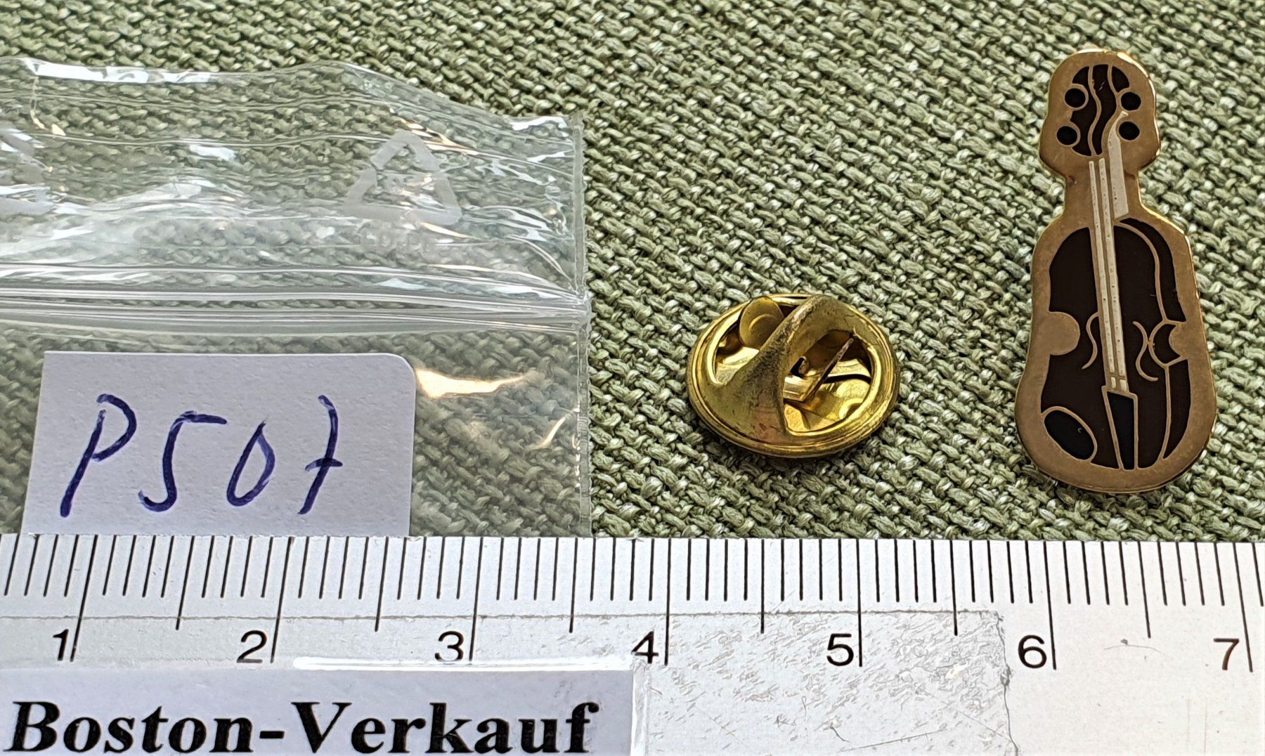 Placchette & Badge: P507 - Pin Geige – Usato da Reinach BL venduto da Boston-Verkauf 1