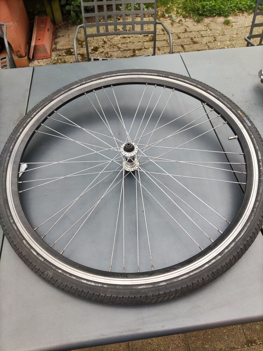 Pezzi di ricambio: Roue de vélo 28 pouces – Usato da Renens VD venduto da Blaise7 1