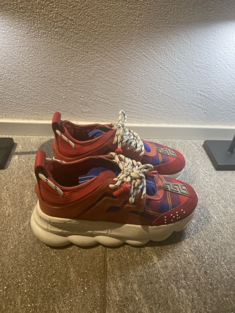 Versace Scarpe da donna: Sneakers Versace – Usato da Davesco-Soragno venduto da Chichijango 1
