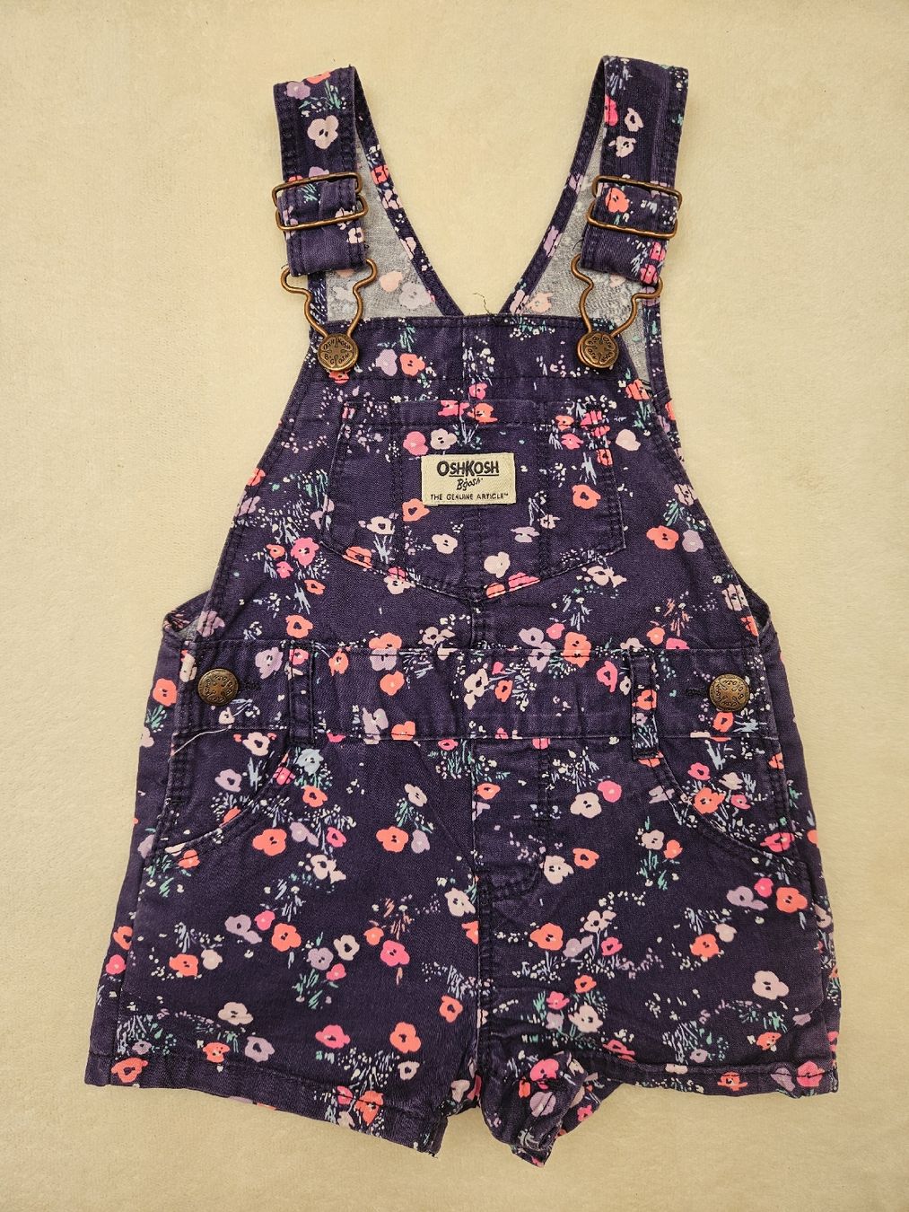 Oshkosh Pantaloni: kurze Latzhose OshKosh, Gr. 80 – Usato da Worb venduto da jun_fj8w