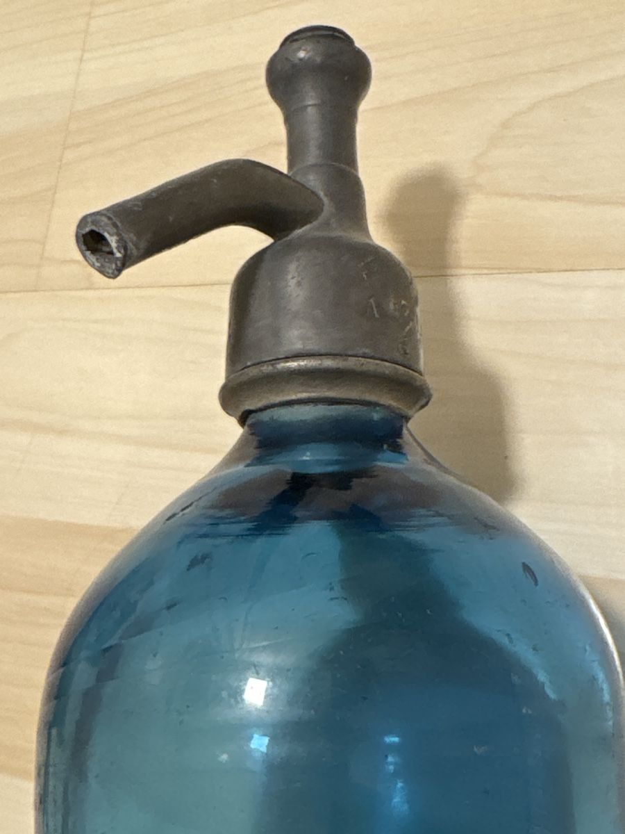 Bottiglie: Antike Sodaflasche / Syphonflasche türkisblau – Usato da Grenchen venduto da Lucy68 5
