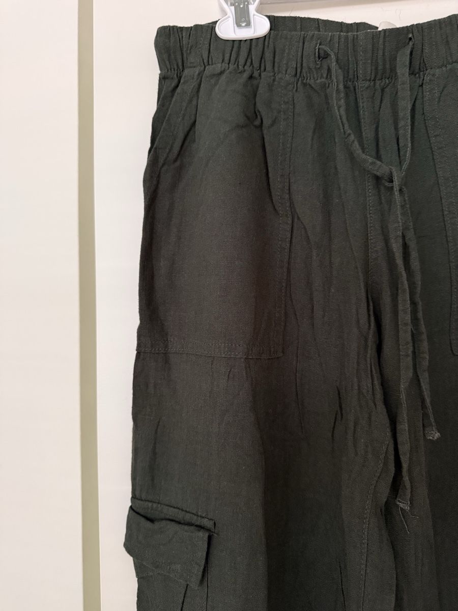 H&M Pantalons: Pantalon fluide  – D'occasion à Monthey par sen_6ckr 1