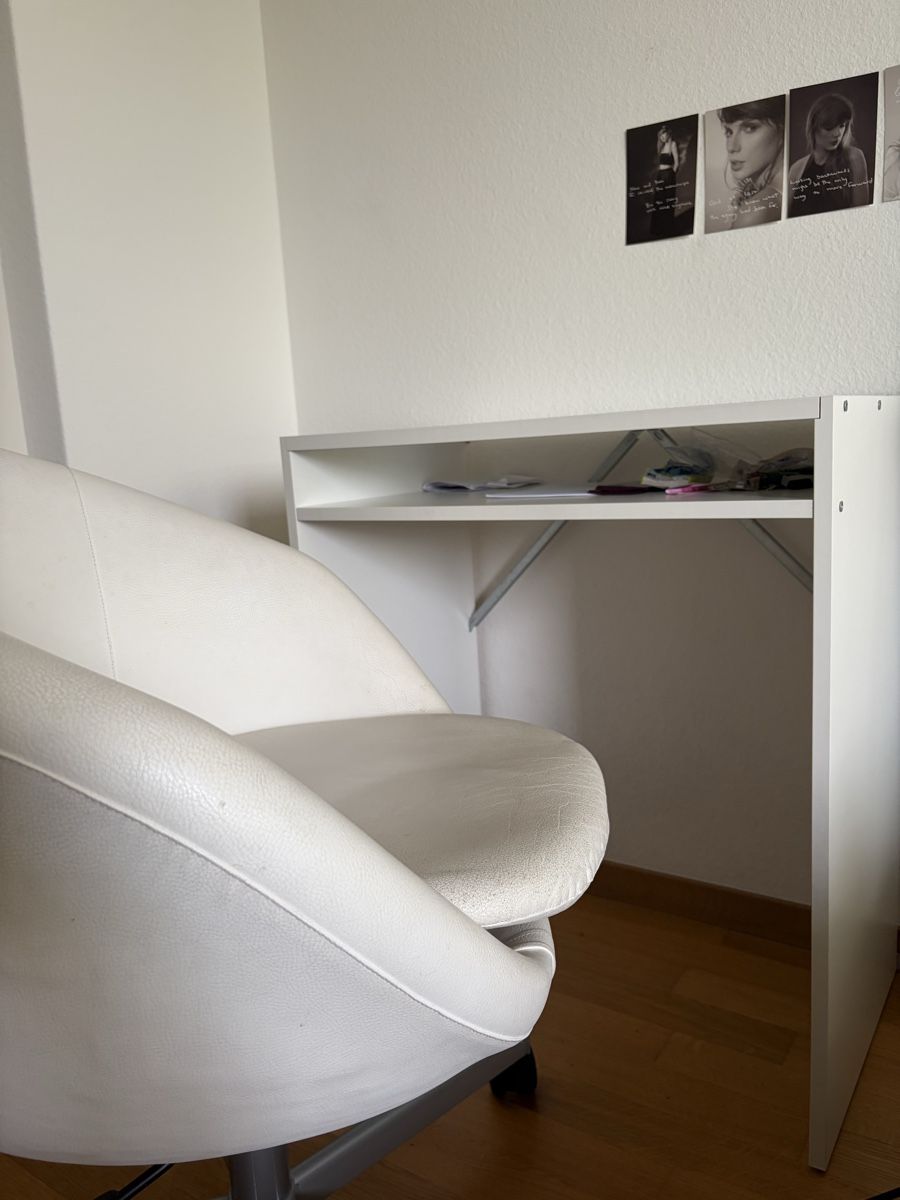 Schreibtische: Bürostuhl & Schreibtisch – Gebraucht aus Urdorf von pmr_rb2x