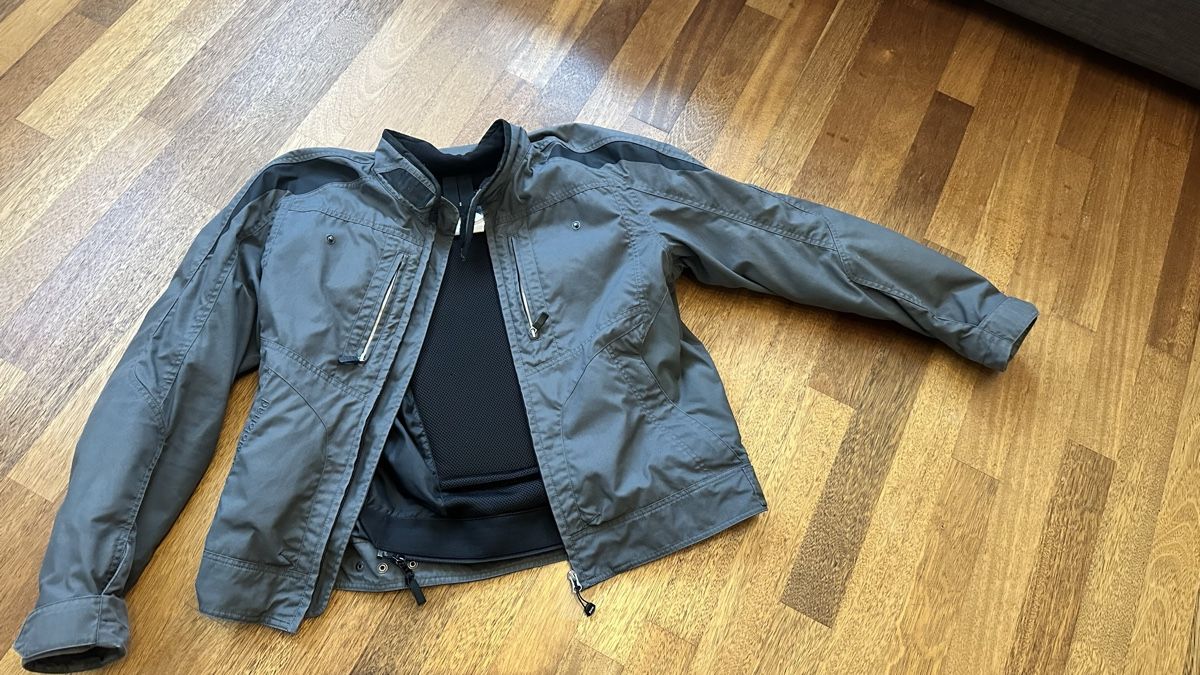 BMW Jacken: BMW Motorradjacke – Gebraucht aus Luzern von Pals67
