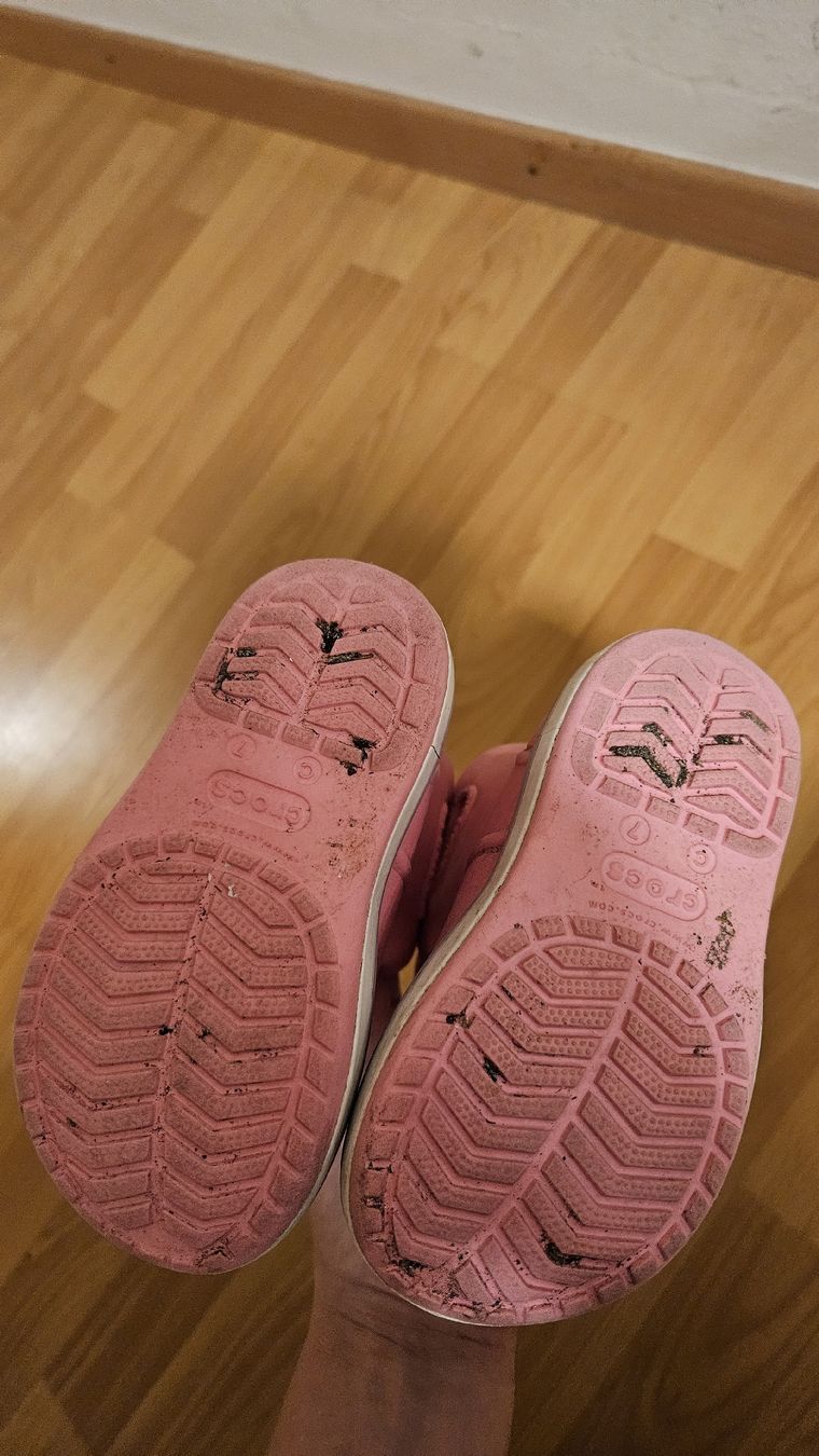 Crocs Scarpe per ragazze: Regenstiefel Crocs C7 Gr 23-24 – Usato da Murten venduto da RYO_RYO 2
