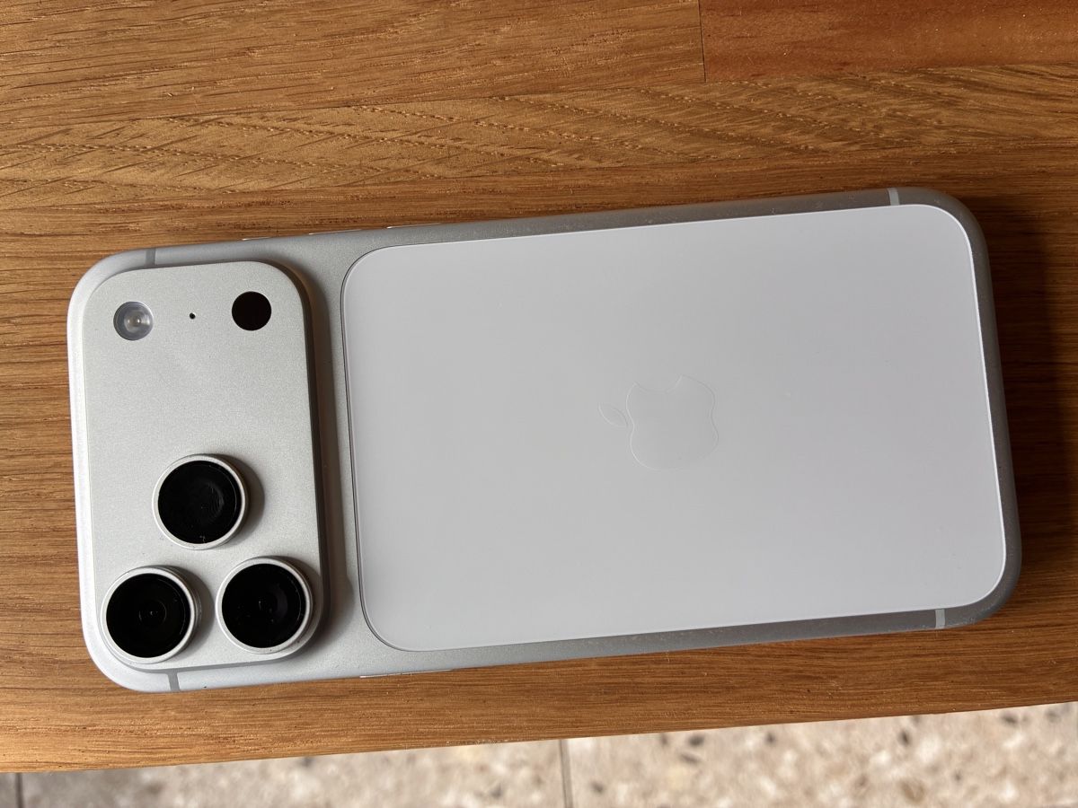 Apple Portables: Iphone 17 Pro Max – D'occasion à Rickenbach LU par ale_nh7l 3