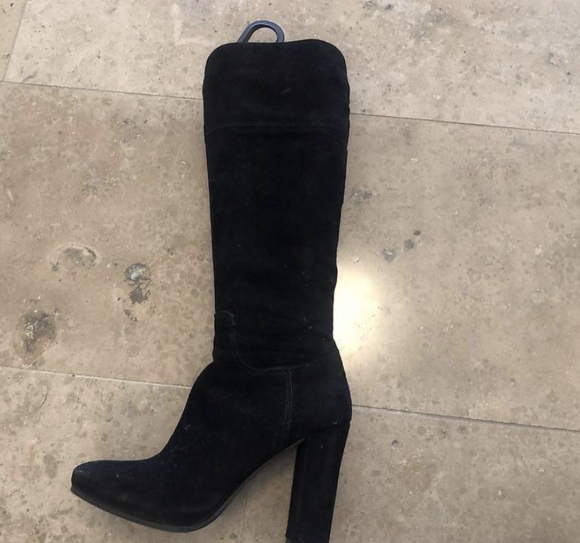 Scarpe da donna: Schwarze Wildlederstiefel, Gr. 37 – Usato da Basel venduto da anna123456789 1