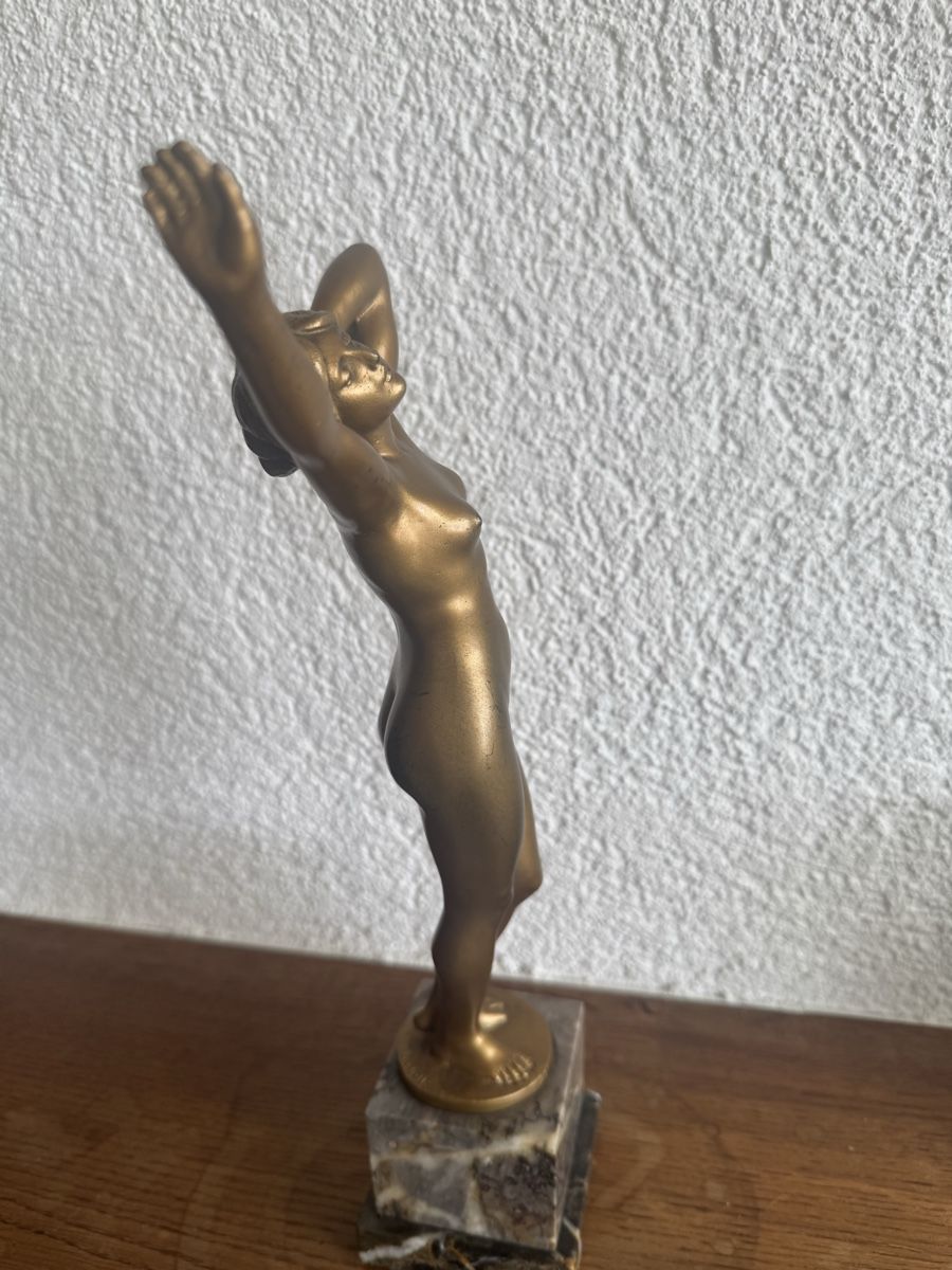 Figurines: Bronze Le Réveil Rudofi – D'occasion à Gilly par simalu01 1