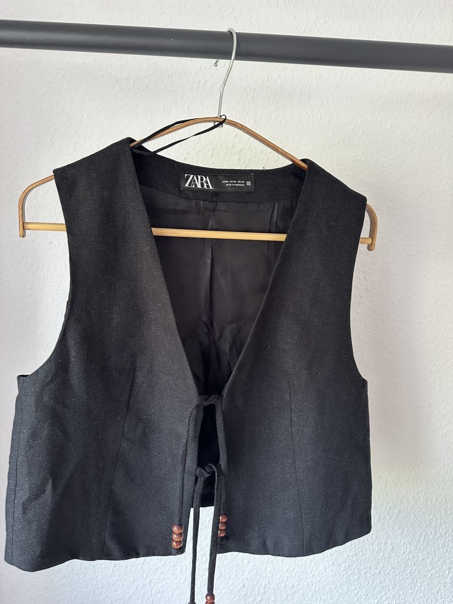Zara Top: Haut noir Zara – Nuovo (secondo la descrizione) da Genève venduto da Kamill79