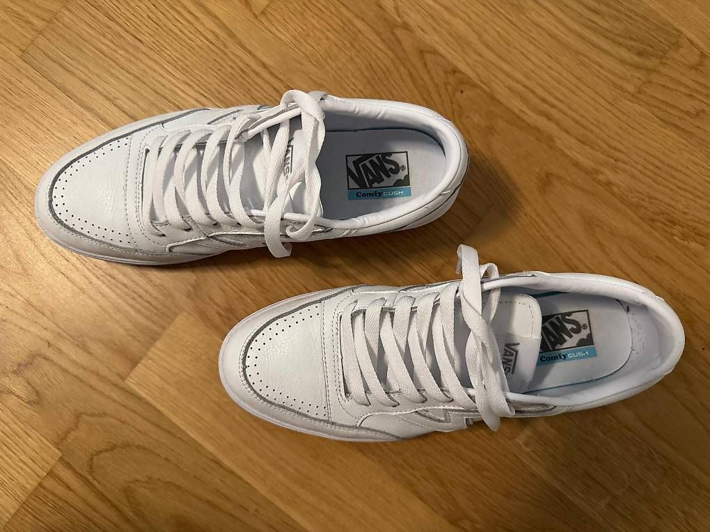 Scarpe da uomo: VANS Sneaker Gr. 44.5 / US 11 – Usato da Liestal venduto da Schatzsucher90 2