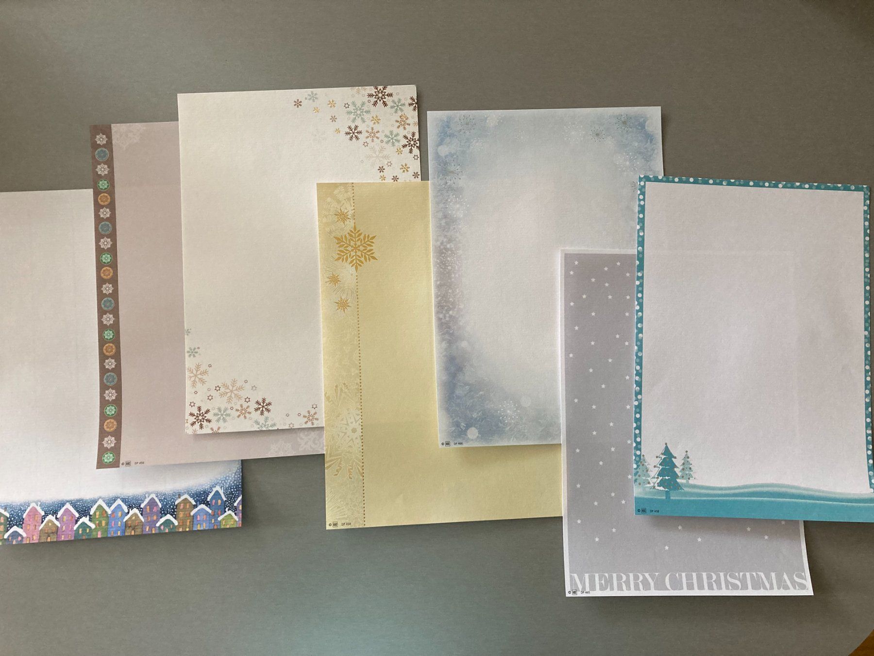 Papiere: Weihnachts Designe Schreibpapier – Gebraucht aus Obfelden von miau68