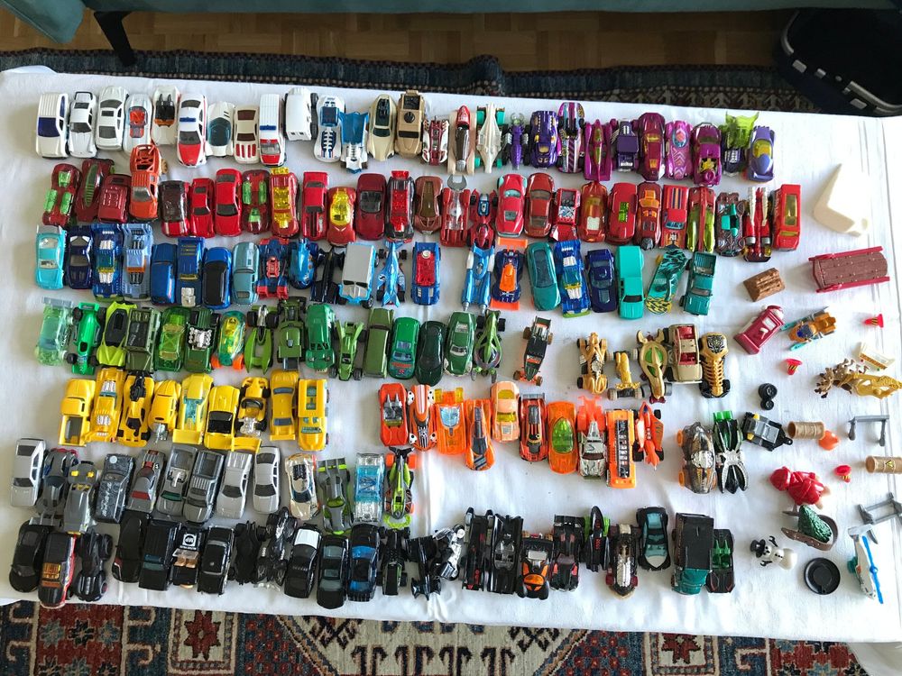 Hotwheels Spielzeugautos Sammlung Von 156 Stück Kaufen Auf Ricardo 5289