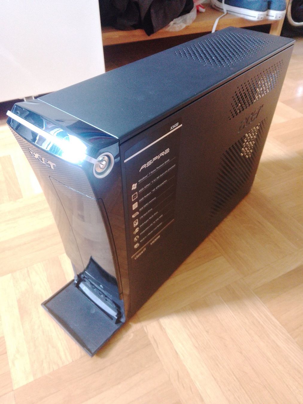 Acer PCs: System mit Acer Aspire X3450 Small-Form-Factor-Desktop (SFF) – D'occasion à Oberembrach par Doublescale 1