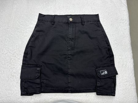 Jupe cargo noire  taille M bon état