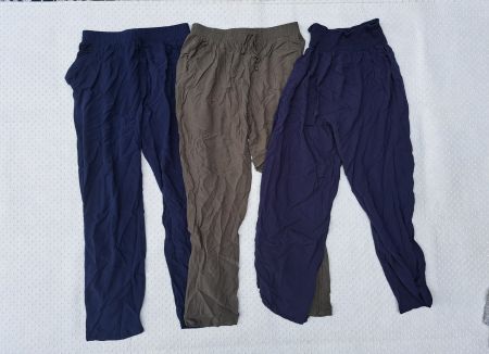 3er Set Sommerhosen, Gr. M, super Zustand!