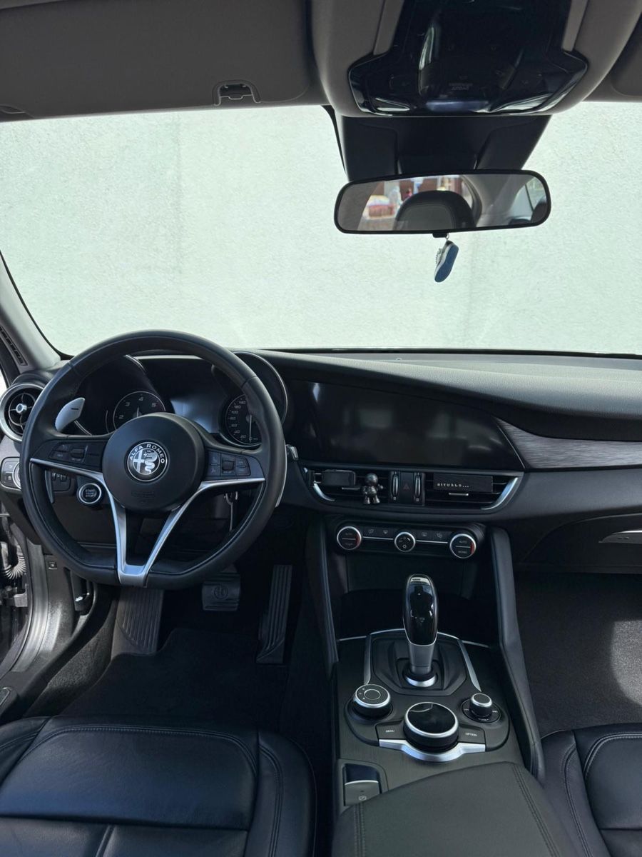 Alfa Romeo Automobili: Alfa Romeo Giulia – Usato da Uznach venduto da Bergomi161 5